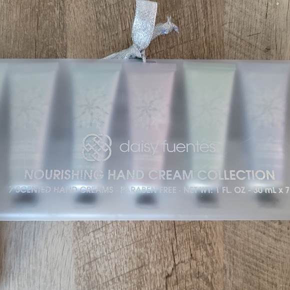 Daisy Fuentes Hand Cream Collection - Picture 1 of 3